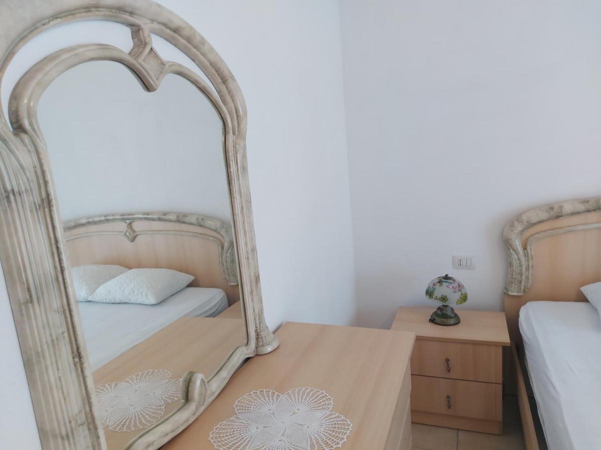 Nm - Classic Apartment Дуррес Екстер'єр фото
