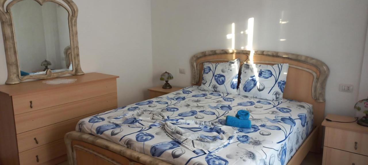 Nm - Classic Apartment Дуррес Екстер'єр фото