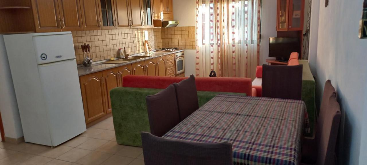 Nm - Classic Apartment Дуррес Екстер'єр фото