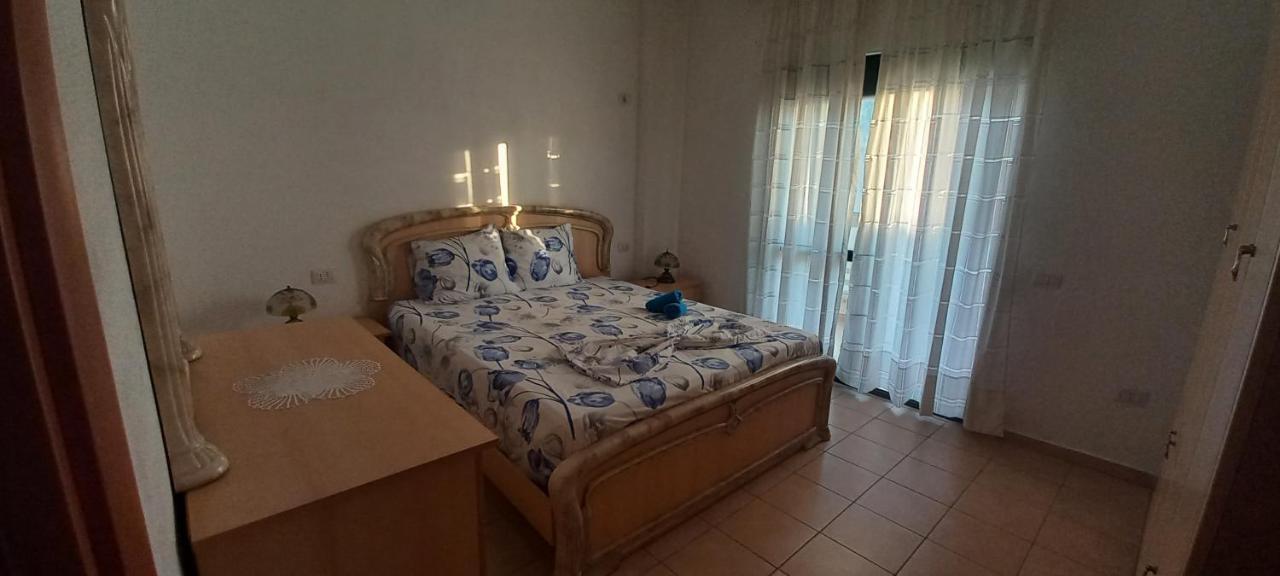 Nm - Classic Apartment Дуррес Екстер'єр фото